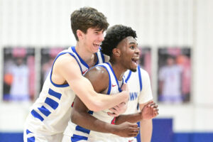 Izzy Everett breaks MHS single-game three-point record as Mohigans win big in section semifinal